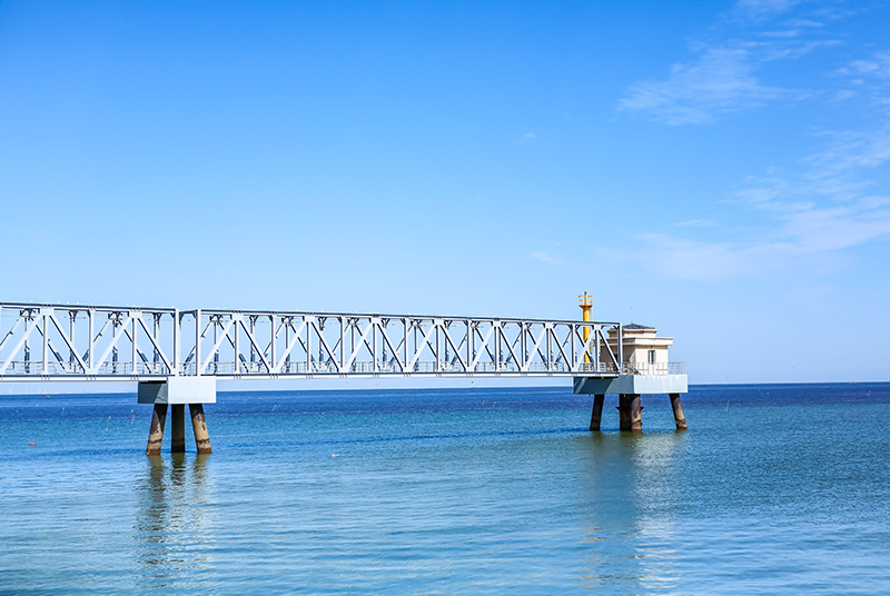 鋼結(jié)構(gòu)油漆廠家解析水性氟碳漆特點(diǎn)有哪些！